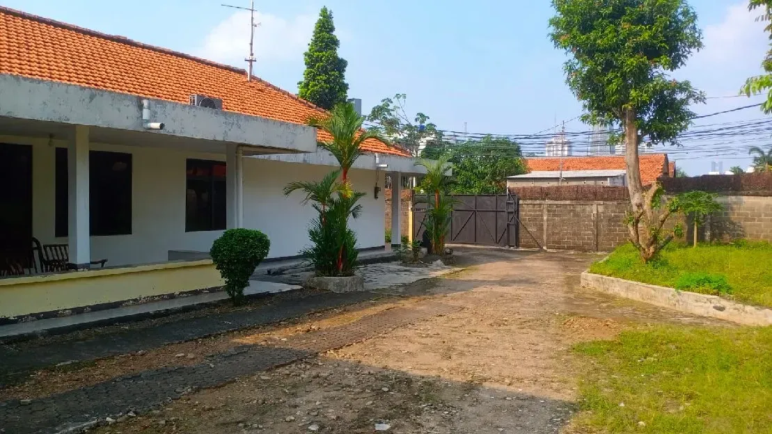 Dijual Rumah Luas 1.965 m² di Kebayoran Lama Jakarta-Selatan