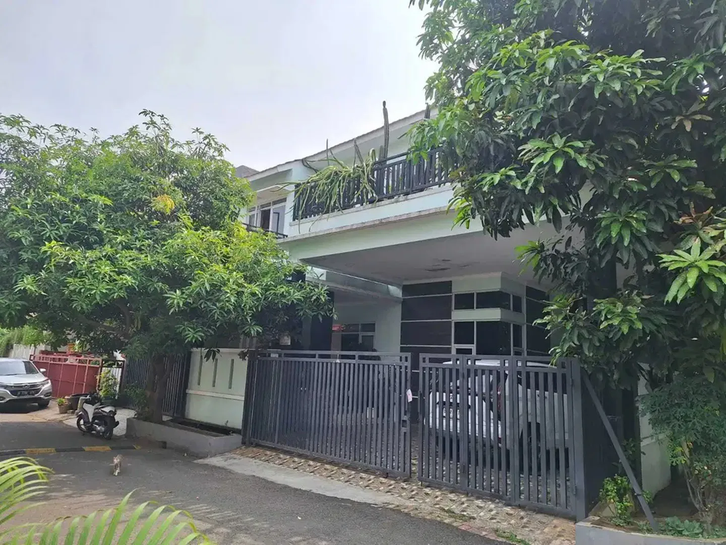 Jual Rumah 2 Lantai Komplek Metland Menteng Jakarta Timur