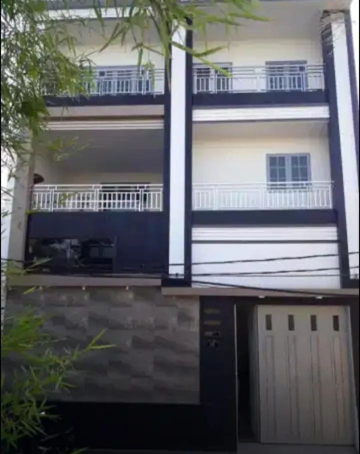 Jual Rumah Minimalis 3 Lantai di Jalan Teluk Gong Jakarta Utara