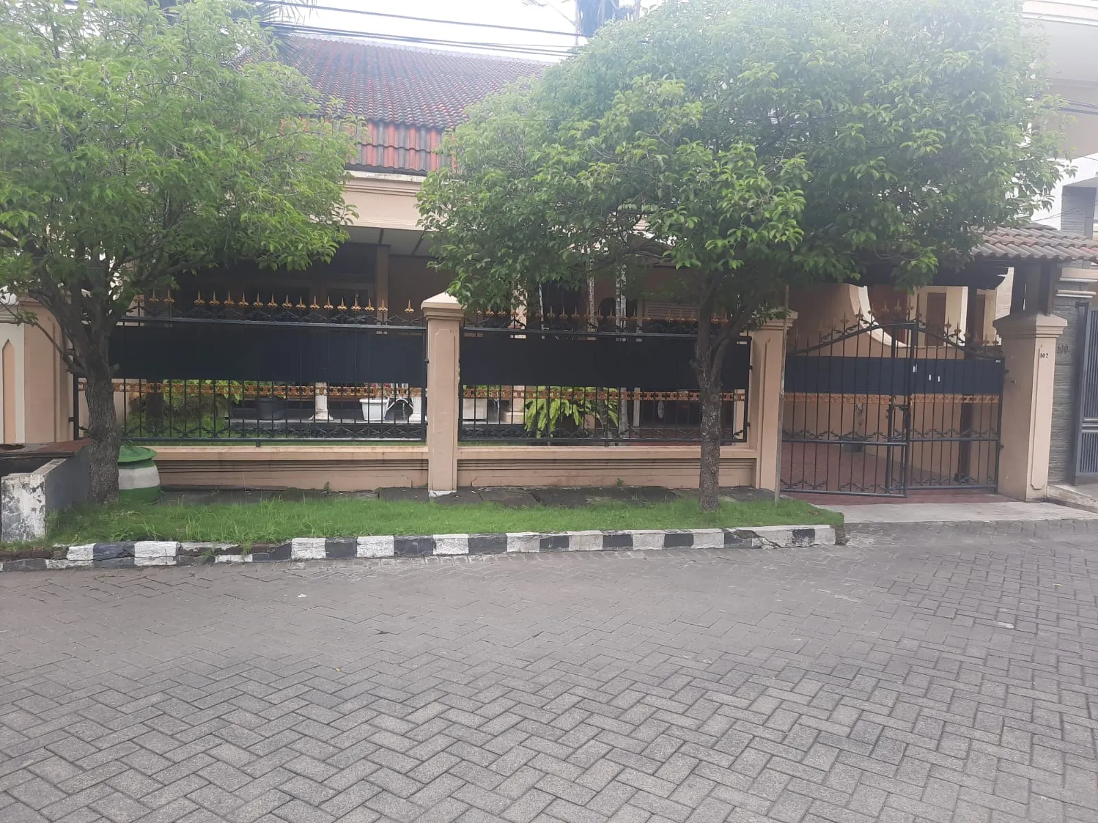 Dijual Rumah di jln Gayungsari Barat, Surabaya Selatan