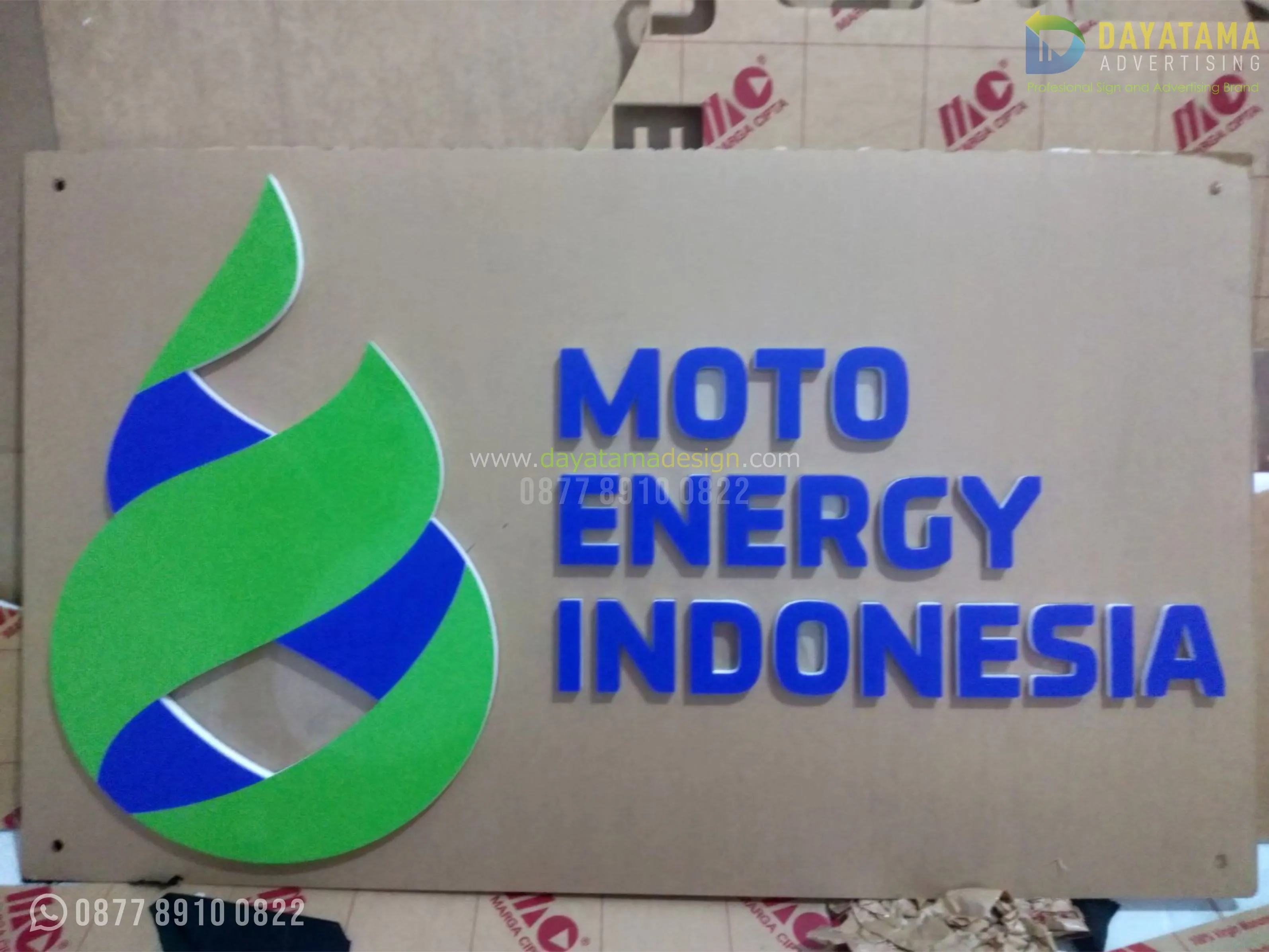 Papan Nama Akrilik/ Papan Nama Kantor