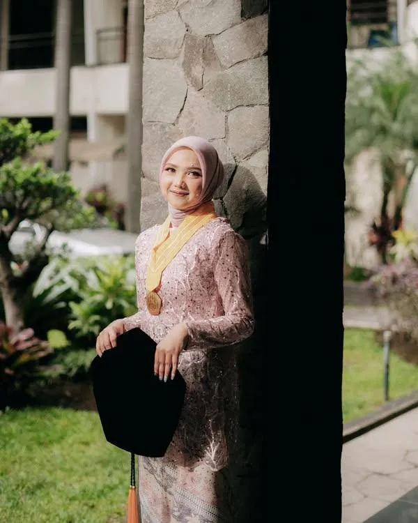 Terbaru, Kebaya Modern Wisuda, Kebaya Kutubaru Hijab, Tunangan, Pontianak, NENG LINA KEBAYA