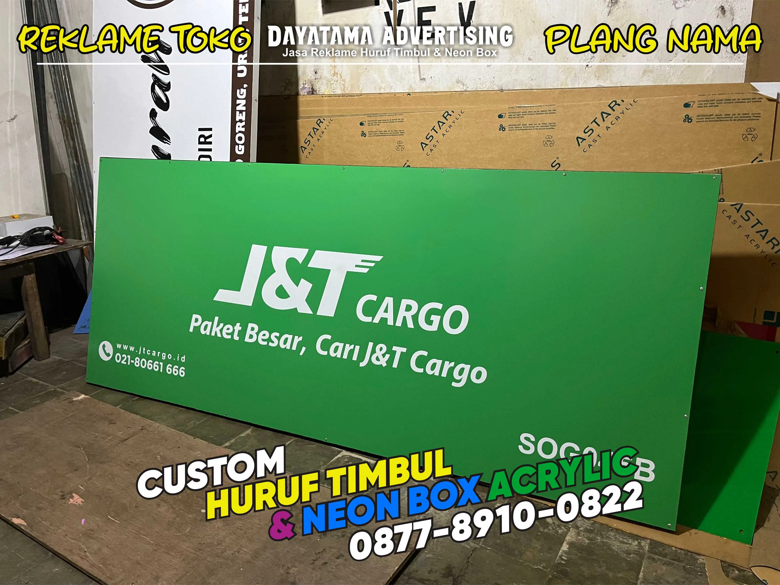 Shop Sign Billboard J&T Cargo - Dayatama Advertising