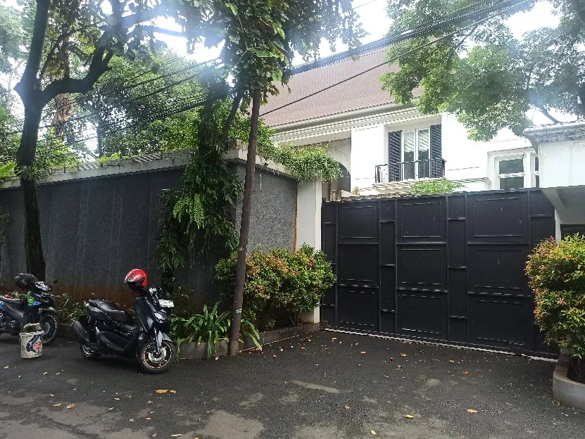 DIJUAL RUMAH MEWAH AMERICAN CLASSIC KEMANG JAKARTA SELATAN