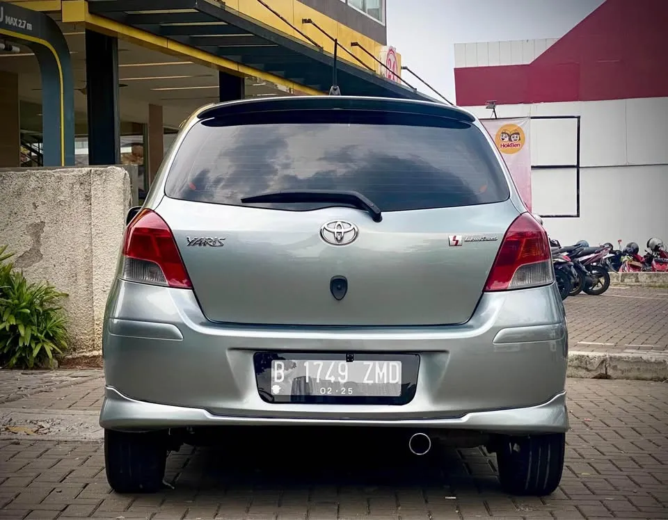 Yaris S Limited 2009