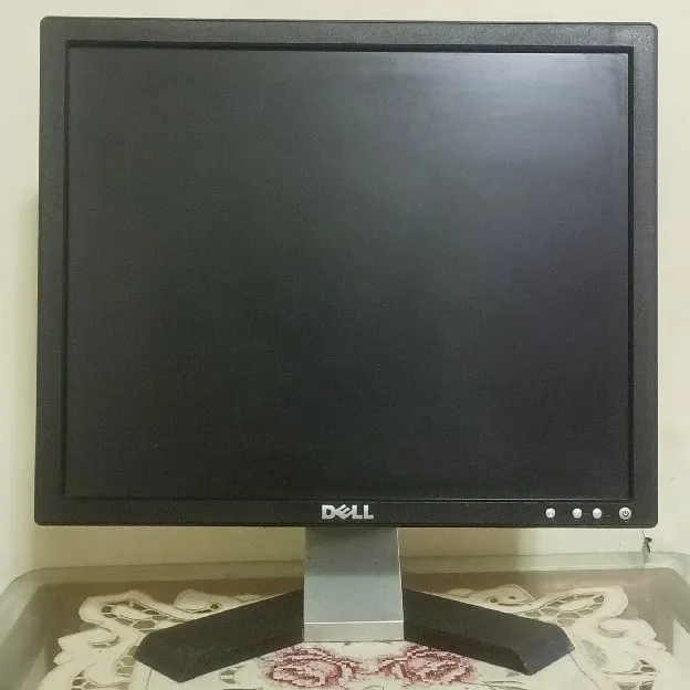 LCD Kotak 17 inchi - DELL