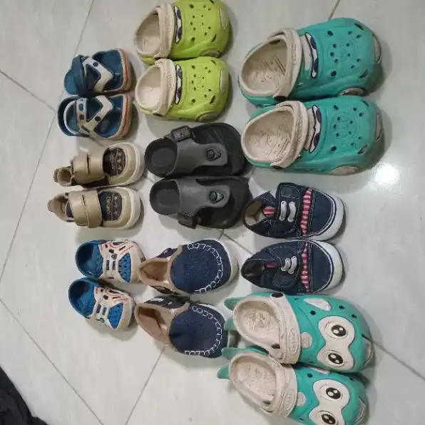 sepatu bekas anak