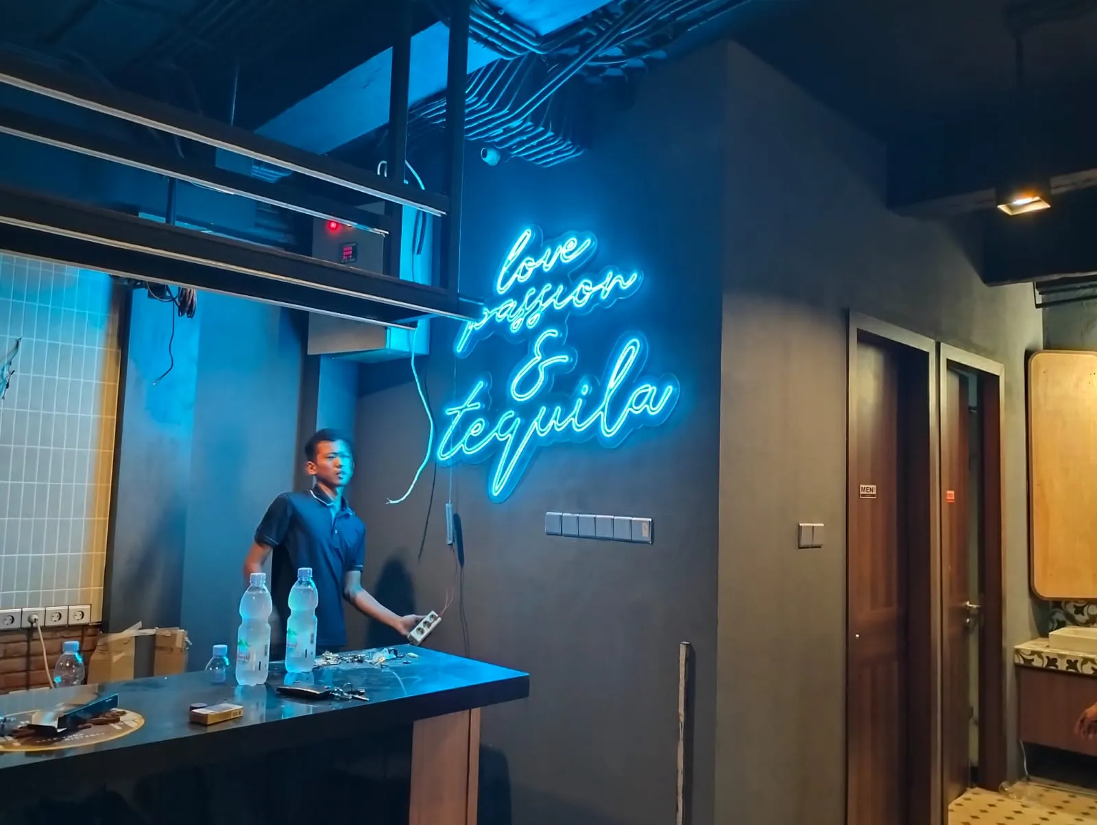 Huruf timbul galvanis jakarta