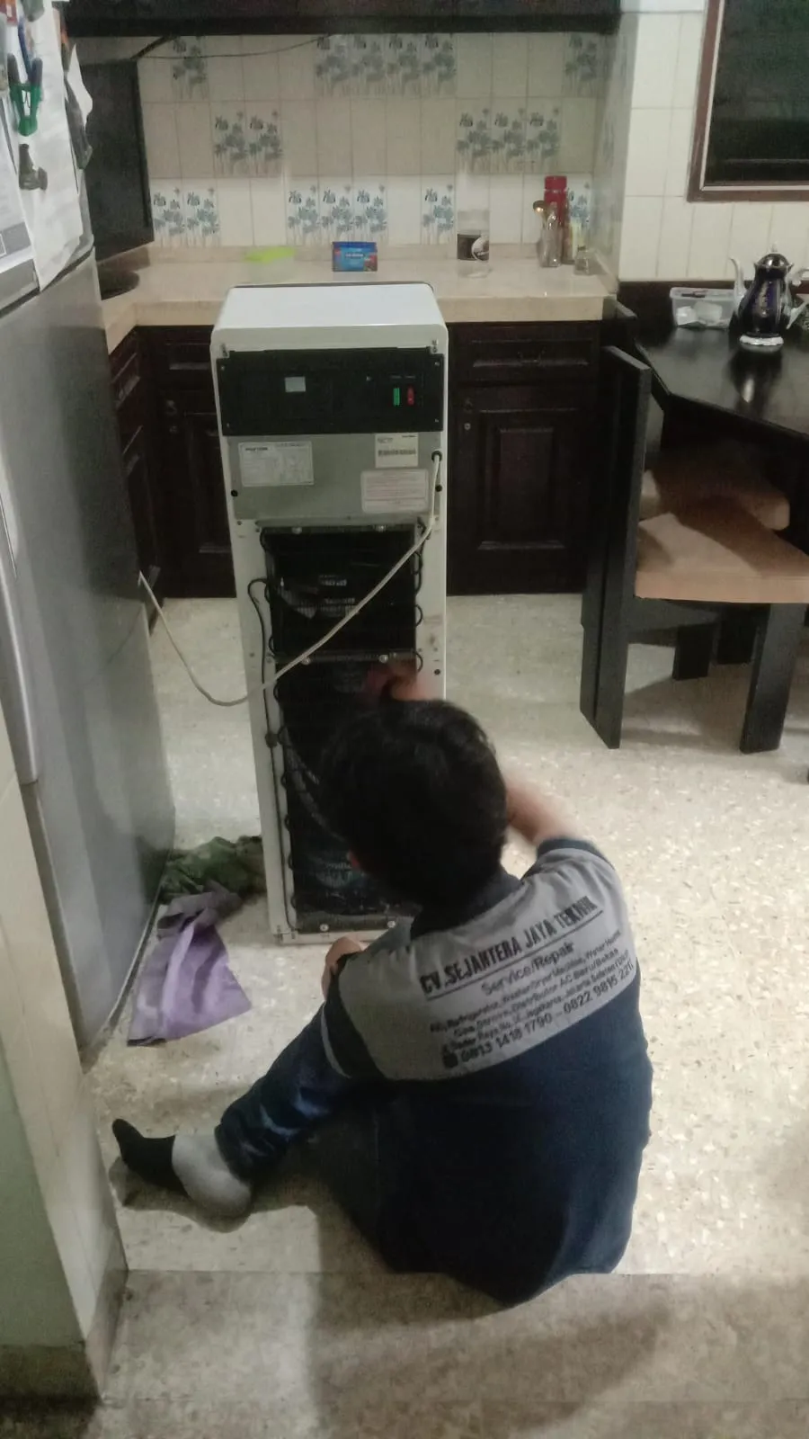 WA. 0822.9815.2217 - 0813.1418.1790 Jasa Service Dispenser & Jasa Cleaning Dispenser Ciburuy, Cigombong, Bogor Terdekat