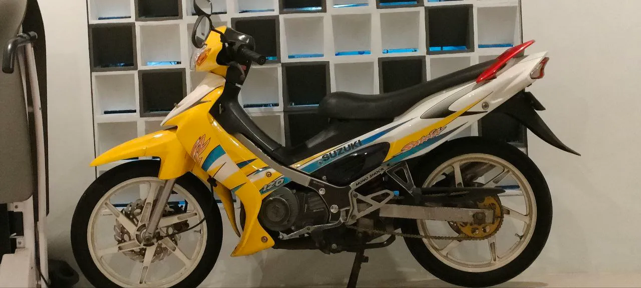JUAL SUZUKI SATRIA HIU 2 TAK 2T 2004 Surabaya  Sidoarjo  Malang  Tulungagung