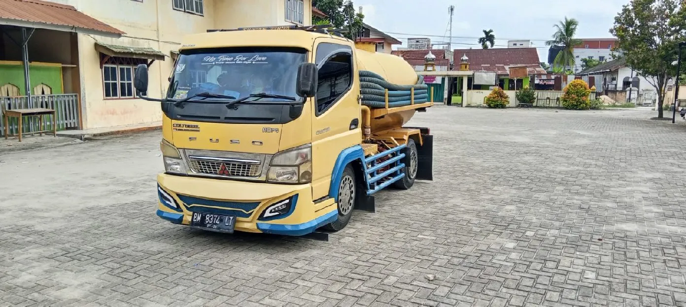 jasa sedot WC Pekanbaru, harga kompetitif!"
