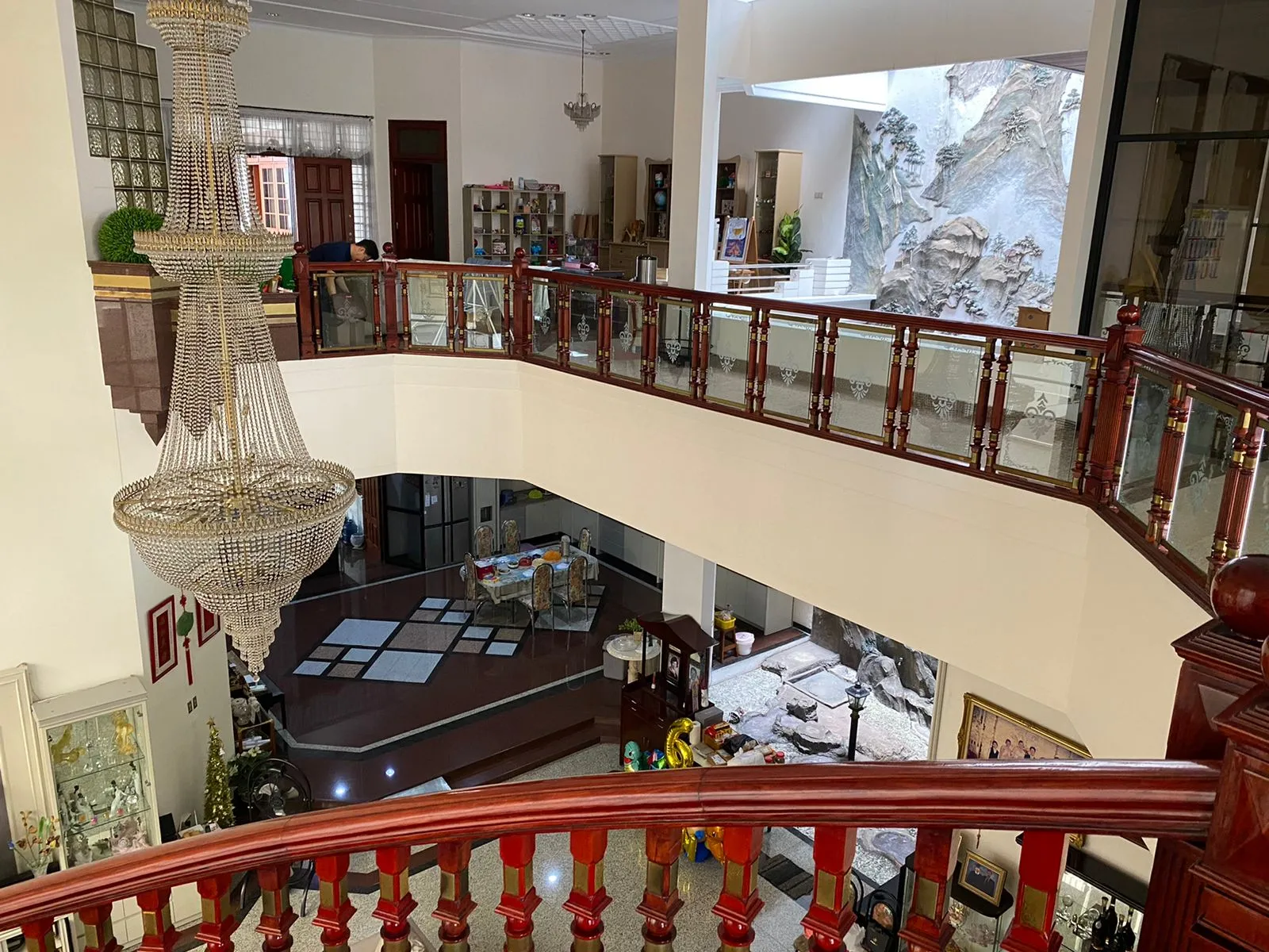 Dijual Rumah Mewah Shm Tegalsari di Pusat Kota Surabaya