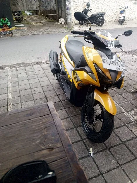 dijual aerox kuning tahun 2018