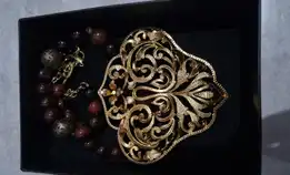 Kalung Kanini 