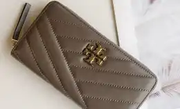 Dompet Tory Burch