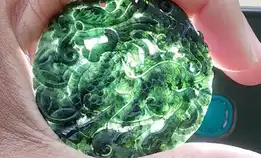 Liontin Batu Natural Giok Serpentine / Black Jade Ukir Naga Dragon