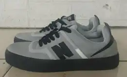 Sepatu Nb Warna Abu