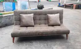 Sofa Bed Minimalis Kaki Kayu