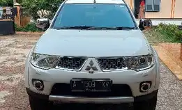 Di Jual Mobil Mitsubishi Pajero Sport 2.5 At 2012