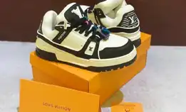 Sepatu Sneakers Louis Vuitton Lv Trainer Maxi Black White