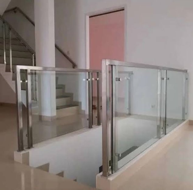 Railing Tangga Stainless Kaca Tempered/1