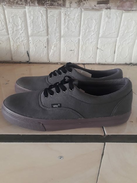 Sepatu Vans