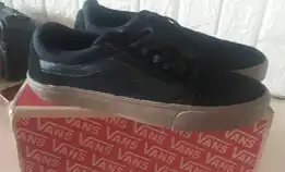 Sepatu Vans