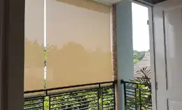 Roller Blinds Tirai Kantor Dan Gedung