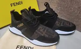 Sepatu Cowok Fendi Sneakers Pria Men Shoes Run Away