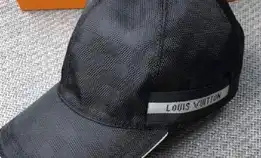 Topi Pria Louis Vuitton Lv