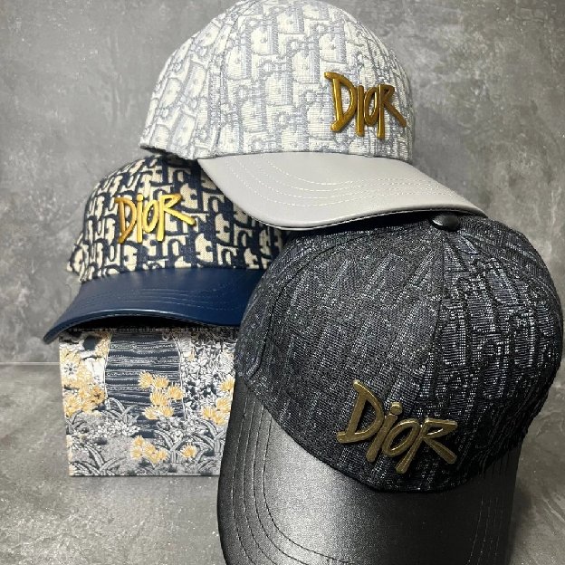 Topi Baseball Dior