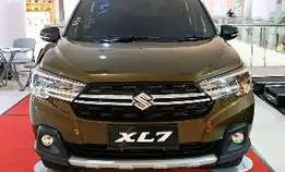 Suzuki Xl7 Alpha. Uang Muka 25 Juta