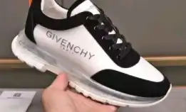 Sepatu Sneakers Pria Givenchy