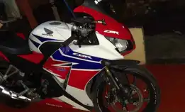 Honda Cbr150r Tahun 2015