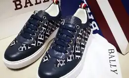 Sepatu Sneakers Pria Bally