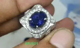 Natural Iolite Asli Bersertifikat 