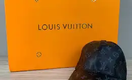 Topi Baseball Louis Vuitton Lv Leather