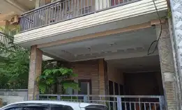 Dijual 2 Rumah 2 Lantai, Jl. Pengiyasan Mertasari Sanur Kauh Denpasar