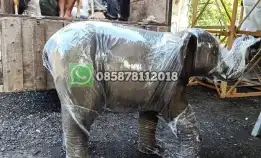 Patung Gajah Kecil