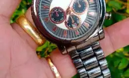 Jam Wanita Elegan Aigner