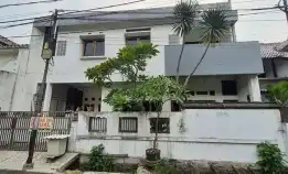 Rumah Luas Dua Lantai Di Perum Bangun Cipta Jakarta Timur