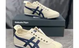 Sepatu Onitsuka Slip On