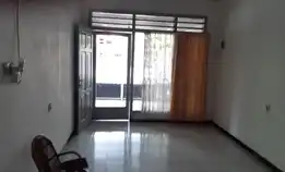 Jual Rumah Lama Bagus Di Area Darmo Surabaya Strategis