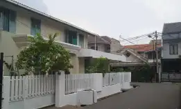 Jual Rumah Lama Sangat Bagus Di Jalan Lodan Jakarta Timur