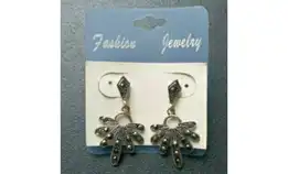 Anting / Earrings 001