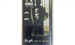 Kaset Pita Musik Band Nu Hip Metal Korn Album Life Is Peachy 1996