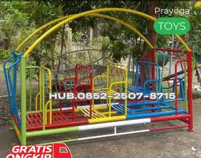 Gambar Ayunan Besi Klasik Dan Mainan Playground Outdoor Kec Piyungan Bantul