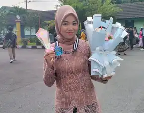 Lagi Viral, 0816-4864-457, Baju Kebaya, Kebaya Jadi, Wisuda Kuliah, Makasar, Neng Lina Kebaya
