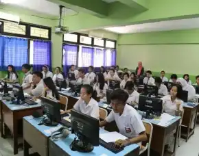 Jasa Les Bahasa Profesional,  Dukuh Pakis, Surabaya