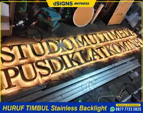 Papan Nama Huruf Timbul Stainless Backlite